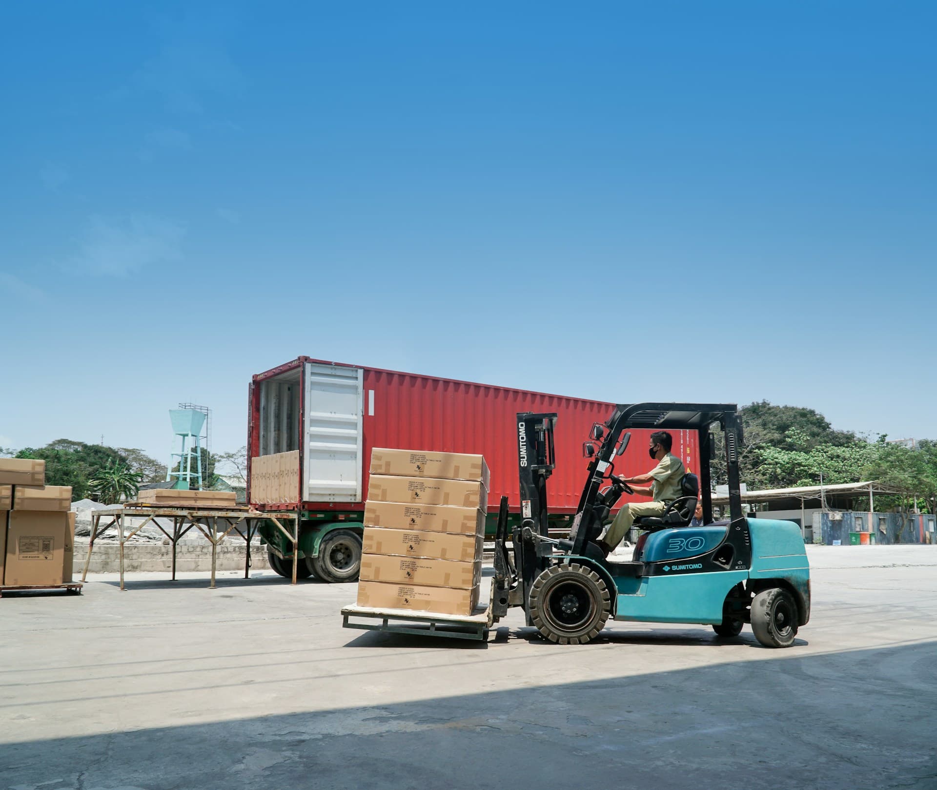 Freight aircraft ready for departure